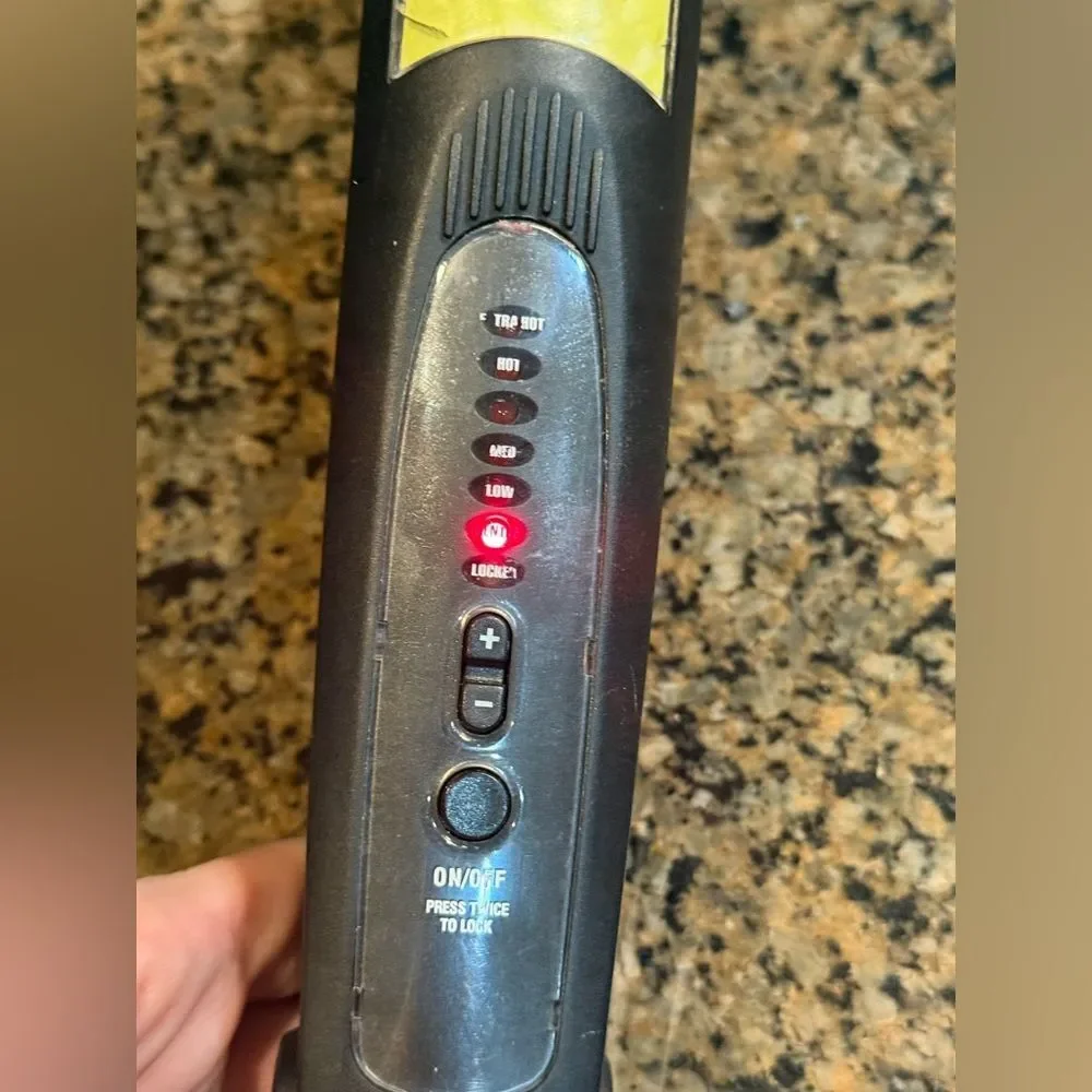 Unbranded this straightener